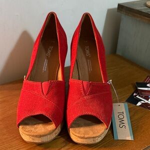 TOMS Vibrant Red Canvas Wedges